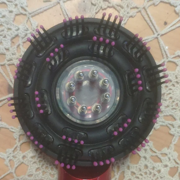 Red Multi-Functional Massage Comb - Picture 15 of 15